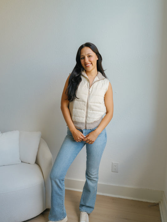 On Mountain Time Vest-Cream Oat